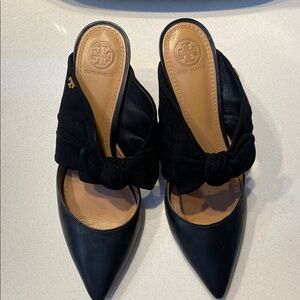 Tory Burch Black Eleanor Leather Mule size 8.5 EUC with dust bag